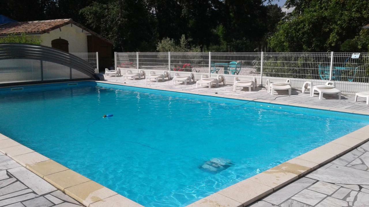 Le Cabassou Du Medoc Bégadan Buitenkant foto